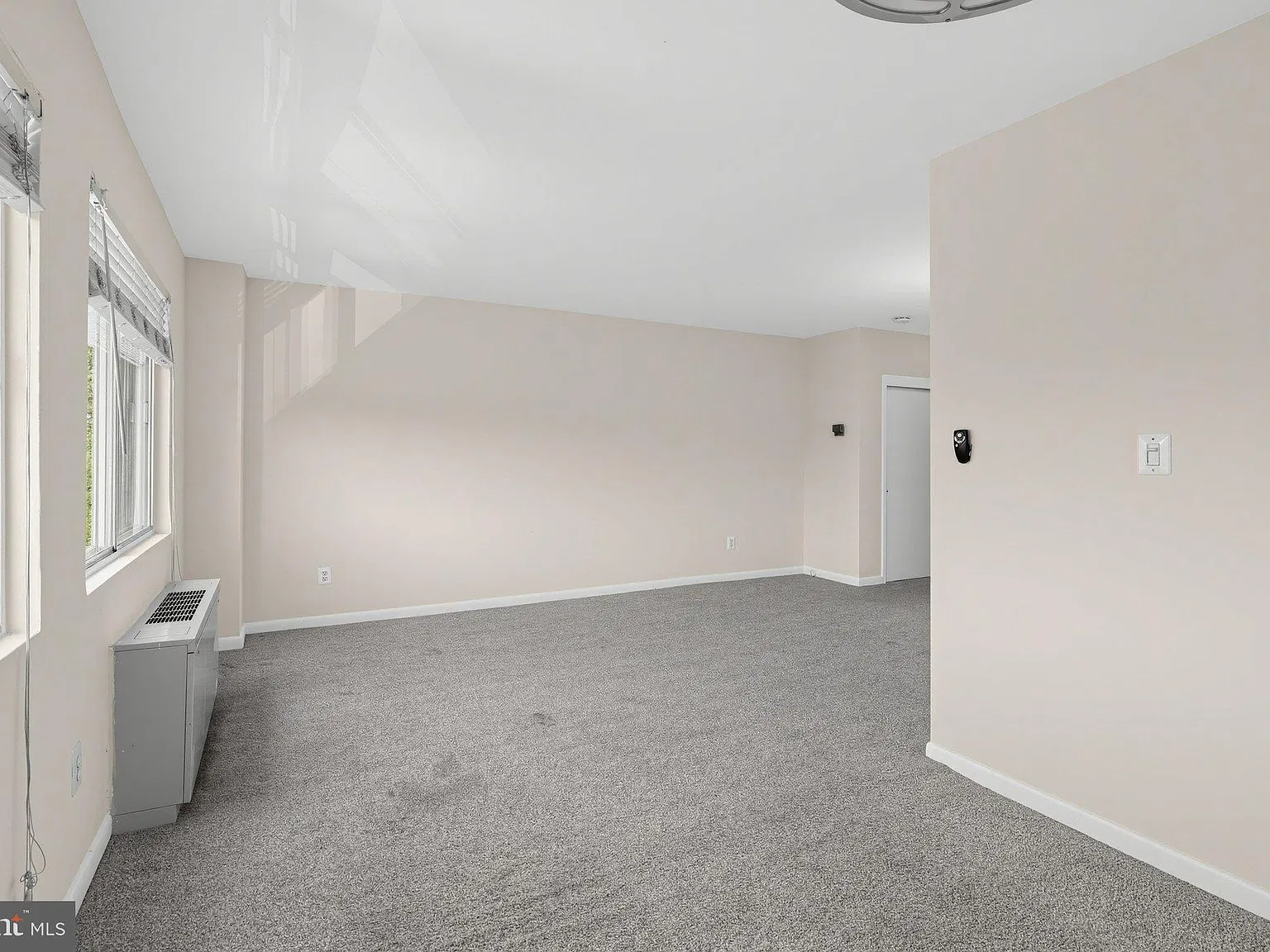 Studio, 1.0 bath, 490 sqft, $1,500 — Photo 2