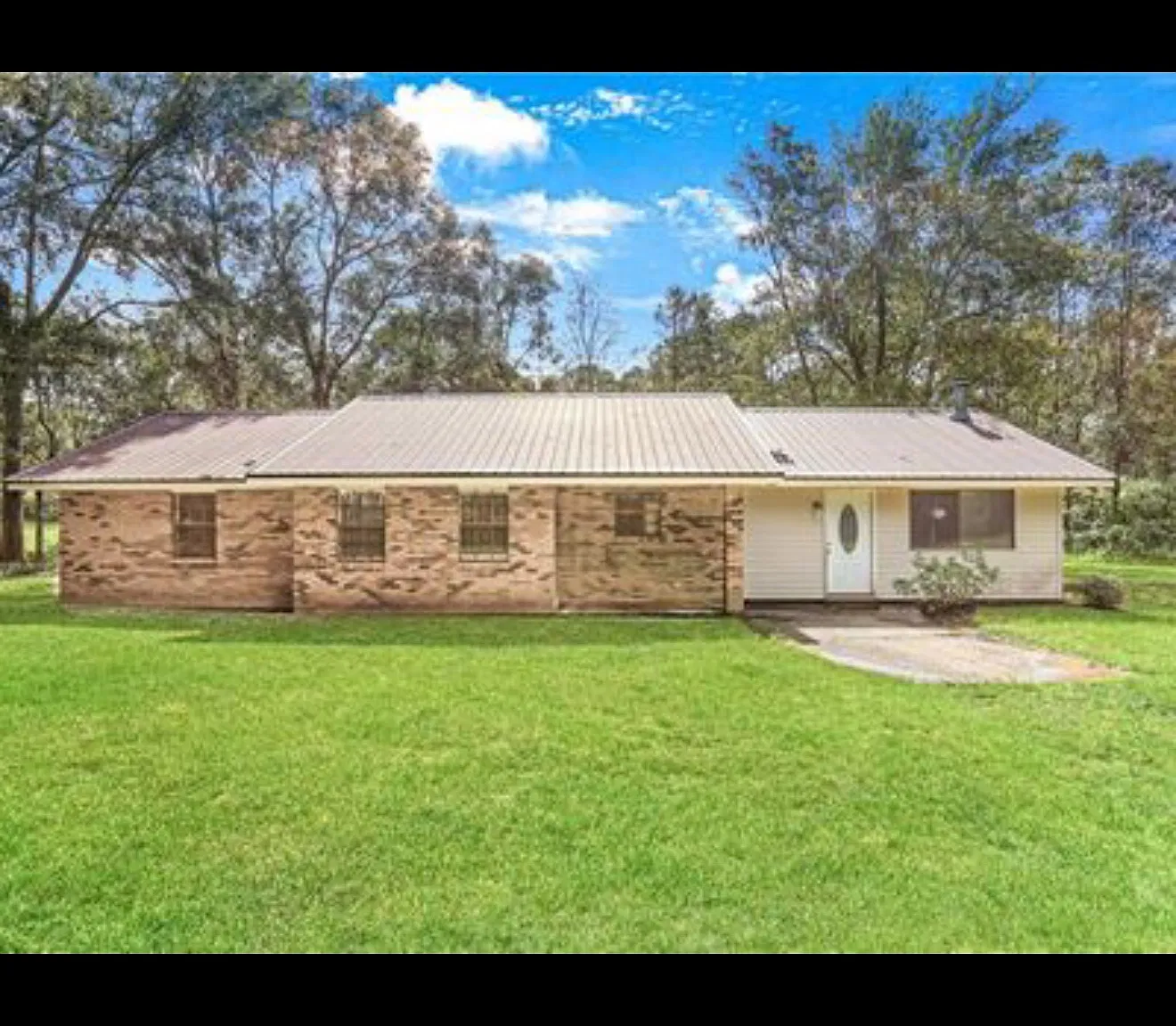 4 bed, 1925 sqft, $1,900 — Photo 1