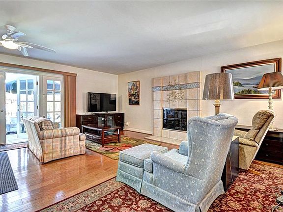 4th image of 608 Silver Shoals Ave