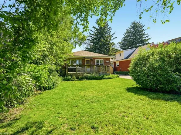 337 Saint Paul St, Burlington, ON L7R 3K2