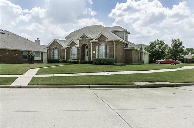 2nd image of 2025 San Simeon Dr