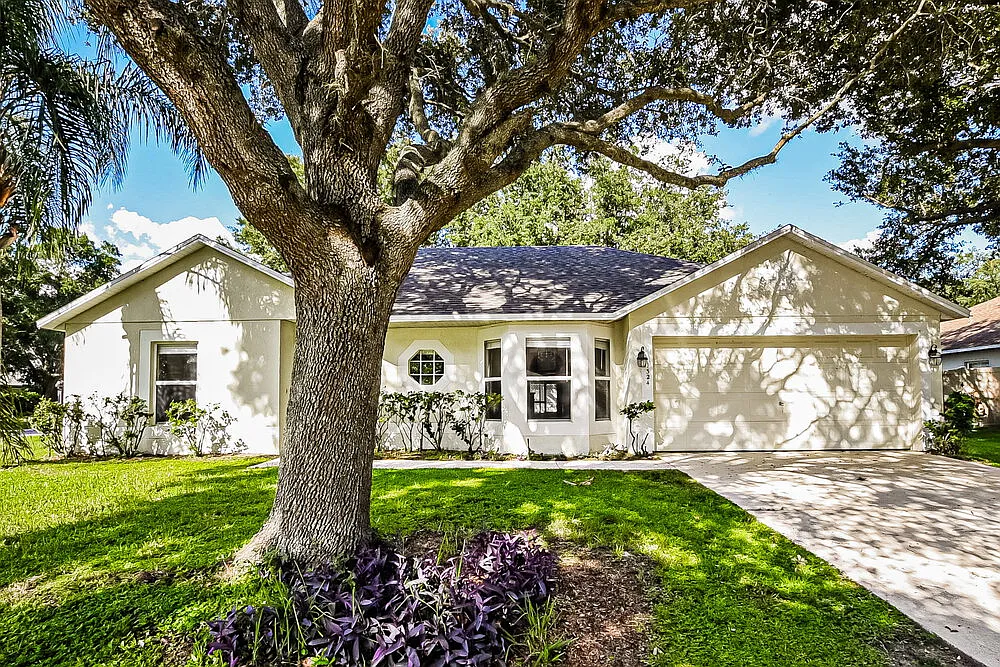 3 bed, 2.0 bath, 1536 sqft, $2,085 — Photo 1