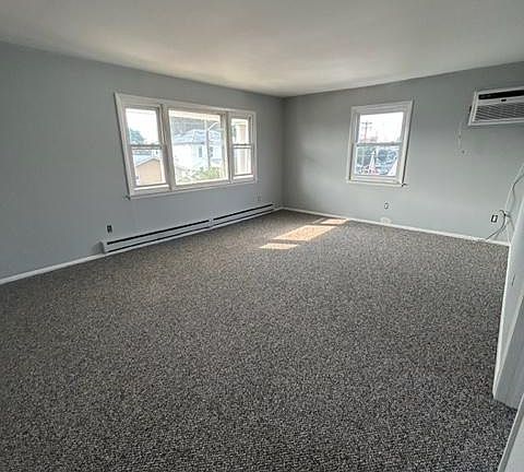 3rd image of 206 Passaic Ave #B