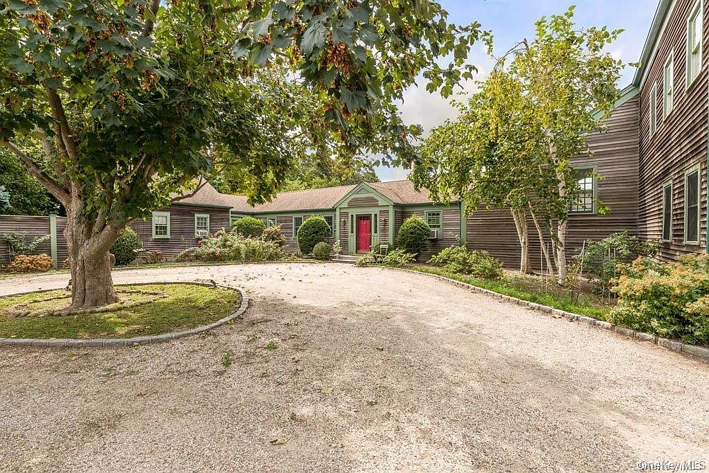 6 bed, 3.5 bath, 3000 sqft, $45,000 — Photo 3