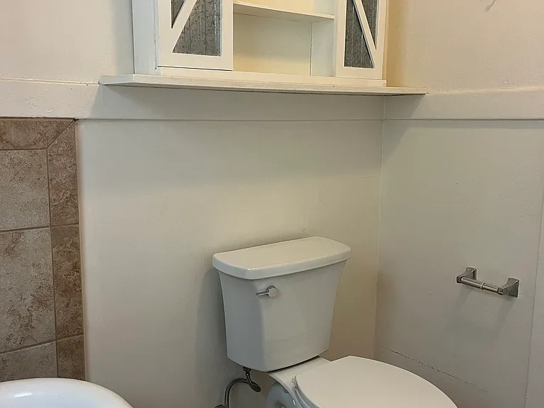 807 N Wilson Ave — Photo 22