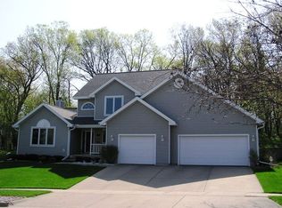 1916 Winchester Way, Waunakee, WI 53597