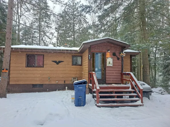 6761 Woodridge Dr, Lake, MI 48632