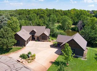 1619 Overlook Dr, Salina, KS 67401