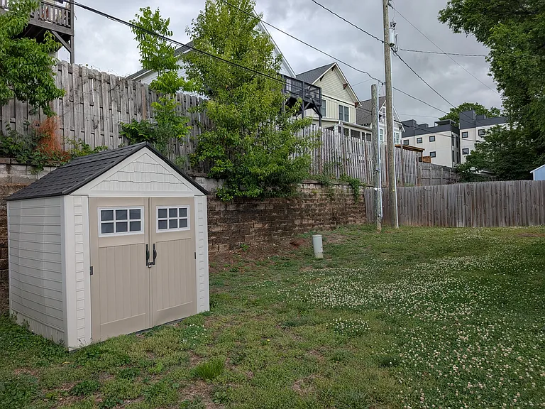 422 Katonah Ave — Photo 17