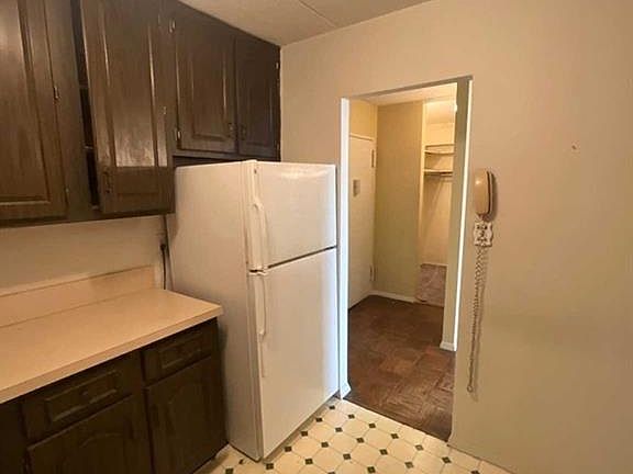 4th image of 250 Gorge Rd APT 7H