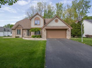 3748 Hampstead Dr, Sylvania, OH 43560