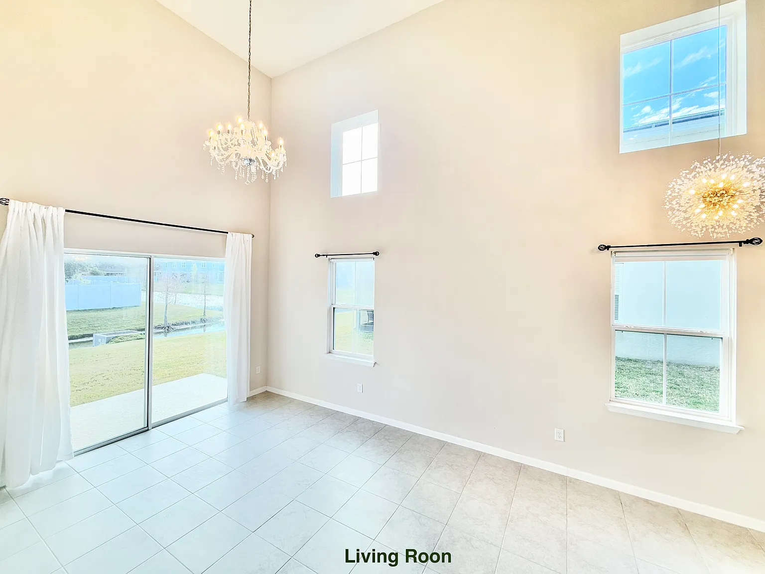 2129 Laceflower Dr — Photo 3