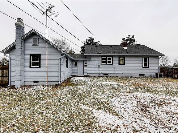 4th image of 1411 Mary Dr