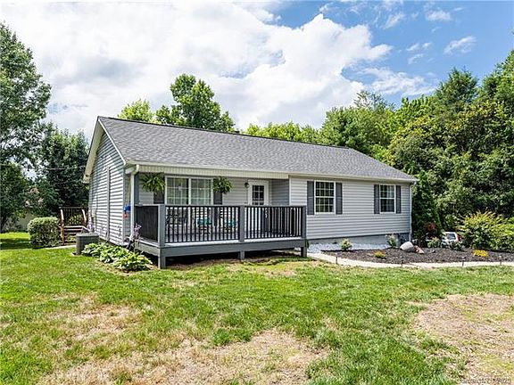 3rd image of 106 Joanne Ln #16