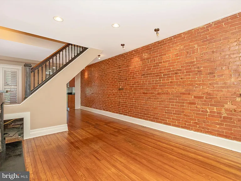 232 Dill Ave — Photo 27
