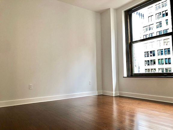 4th image of 1182 Broadway APT 8D
