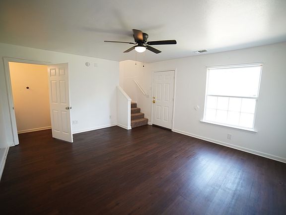 2nd image of 802 Eugenia St