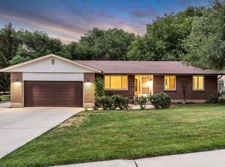 1585 Hobble Creek Dr, Springville, UT 84663