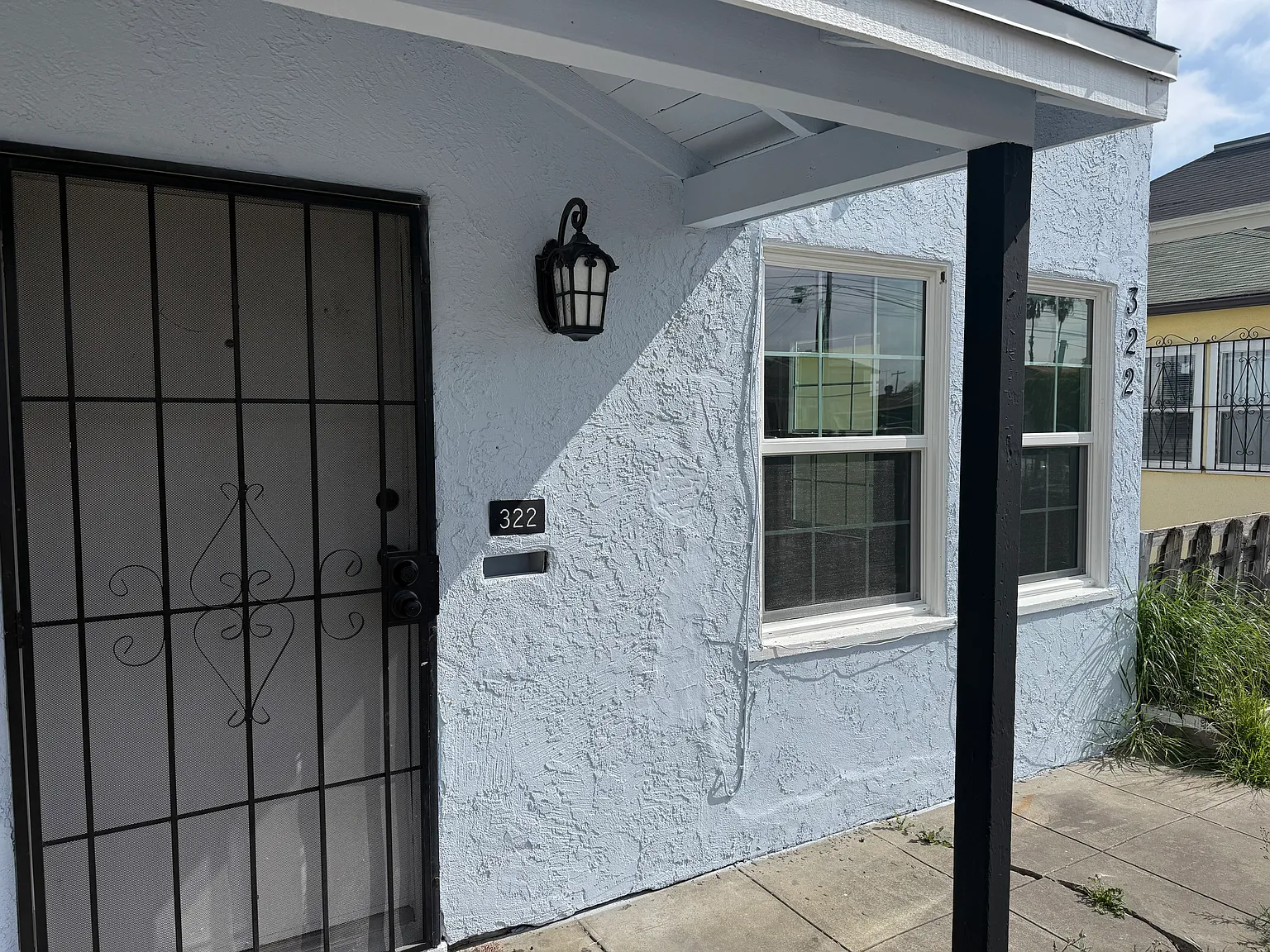 2 bed, 900 sqft, $2,300 — Photo 2
