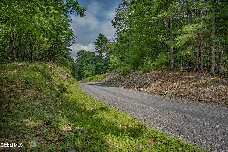 2nd image of L13.5 Kilmer Road