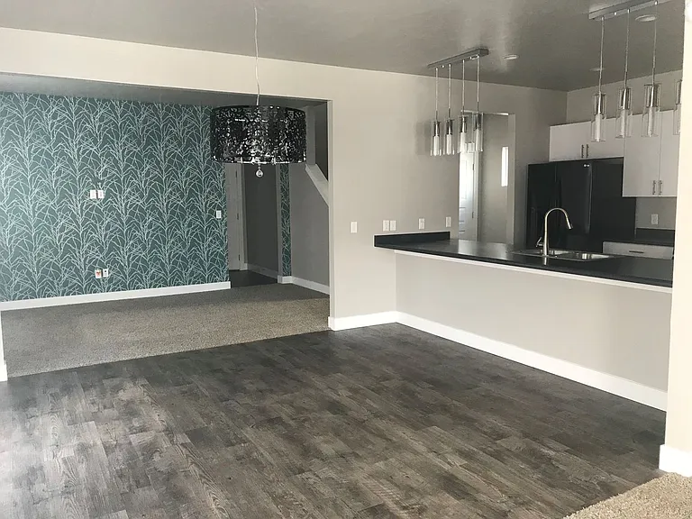 15154 S Battle Dr — Photo 3