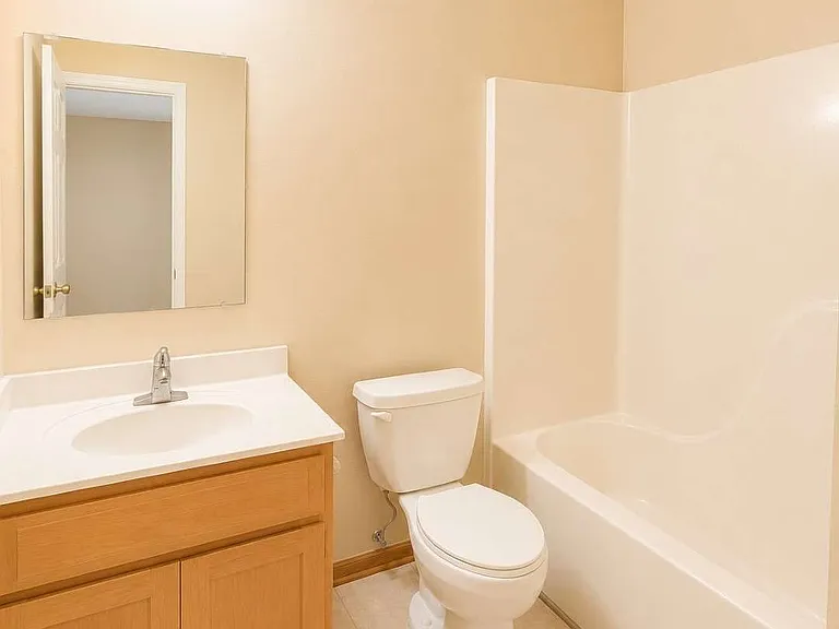 603 Plantation Village Dr — Photo 20