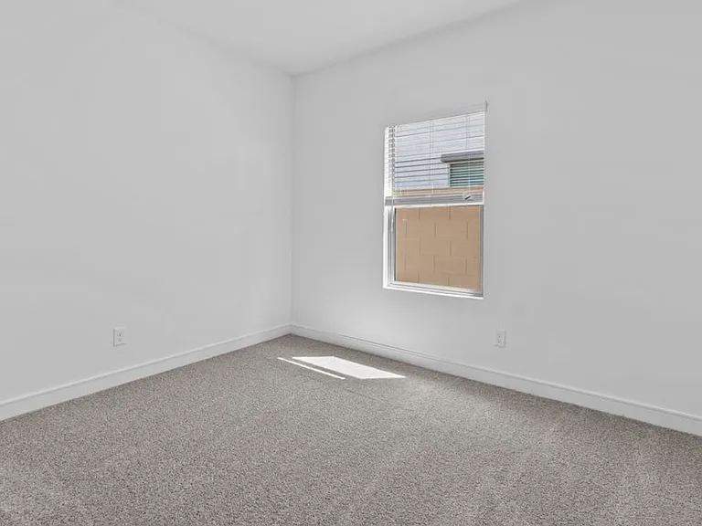 7659 W Park — Photo 16