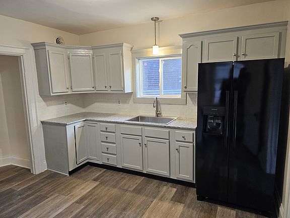 4th image of 21 Storz Ave #2