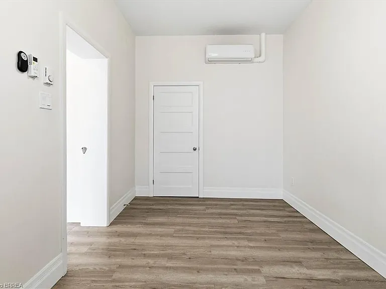 140 Dalhousie St #216 — Photo 13