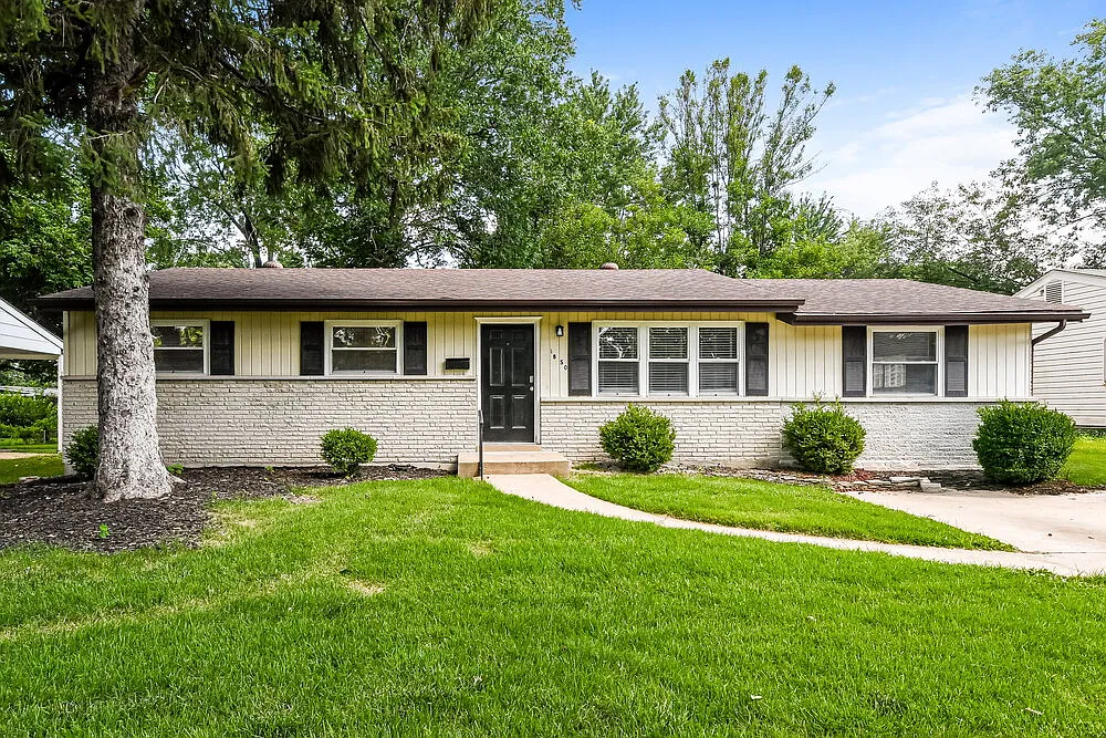 4 bed, 1.5 bath, 1524 sqft, $2,285 — Photo 4