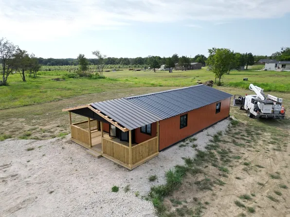1308 E Titus St, Mexia, TX 76667
