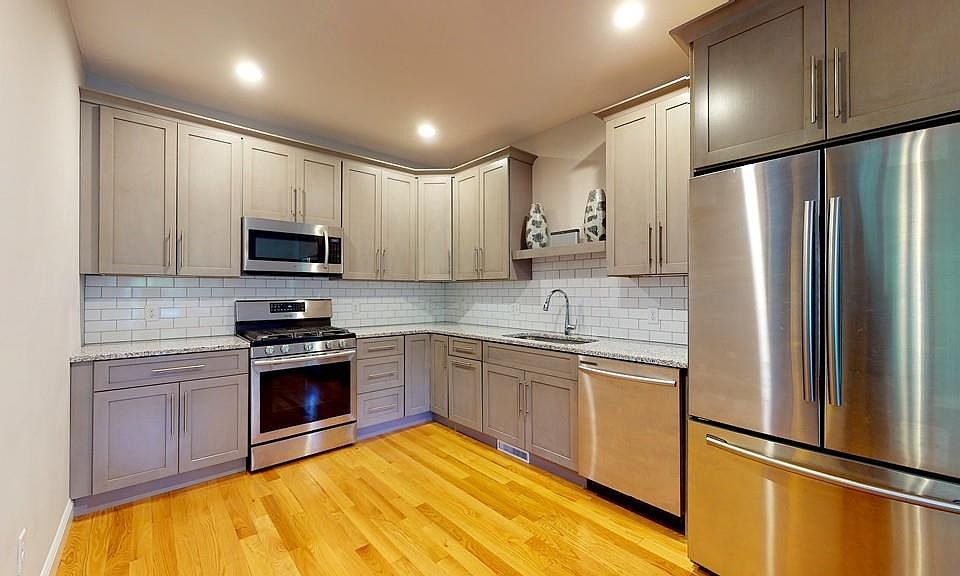 1st image of 29 Evergreen Dr #29