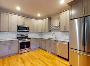 29 Evergreen Dr #29, Franklin, MA 02038
