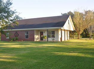 13425 Shellhammer Rd, Winnie, TX 77665