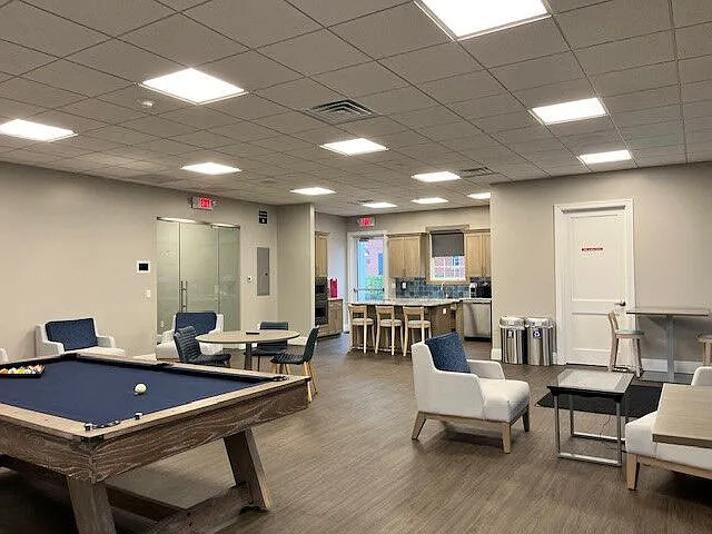 Center Grove Village — Photo 3