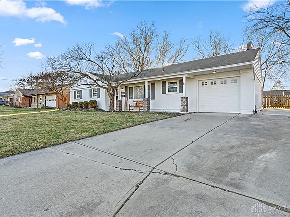 2nd image of 3605 Maryknoll Dr