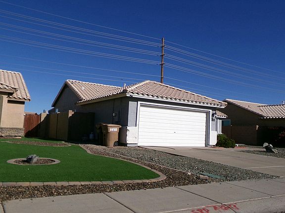 3rd image of 8616 W Dahlia Dr