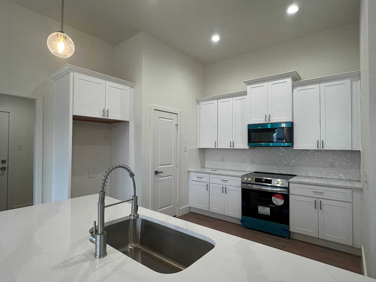 3601 Washington St — Photo 4