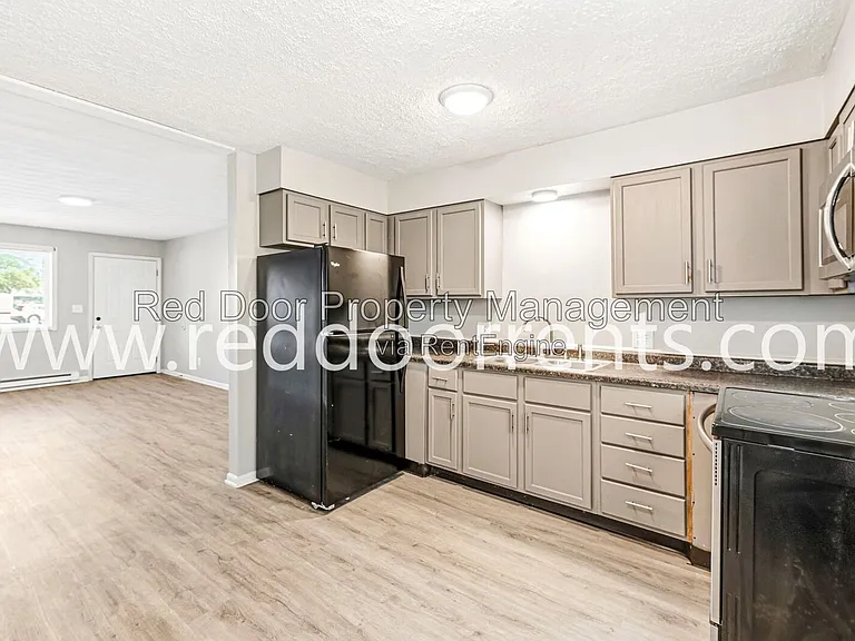 10291 Medallion Dr #150 — Photo 8