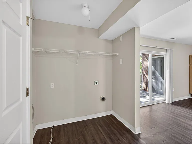 Pinecrest Greene — Photo 31