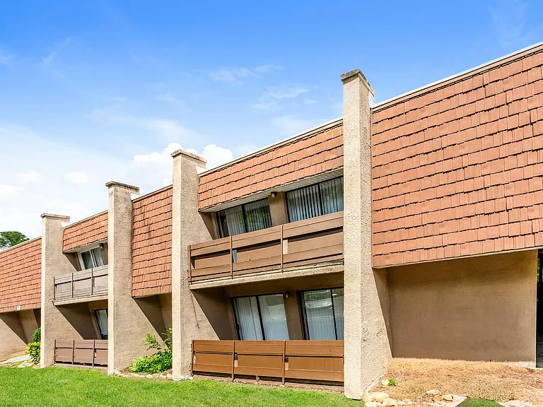 Ridge Terrace Apartments — Photo 19