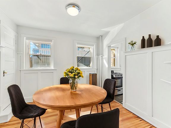 5th image of 1540 N Grant St #6