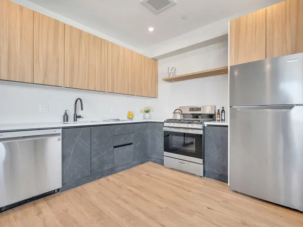 3601 Liberty Avenue image 5 of 22