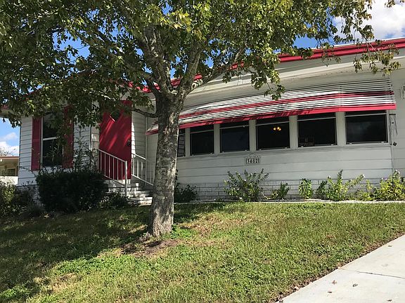 3rd image of 3482 N Citrus Cir