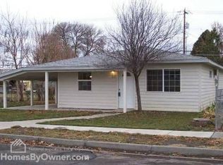 329 N Burke Ave, Connell, WA 99326