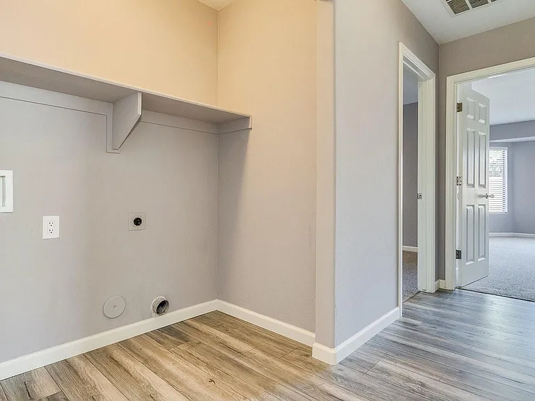 1622 W Nancy Ln — Photo 14