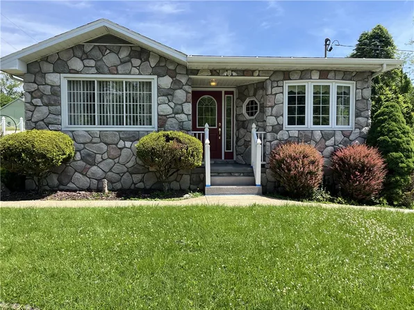 100 Rohaley Ln, Smock, PA 15480