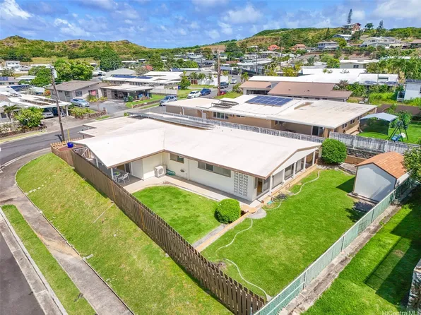 1469 Humuula St, Kailua, HI 96734