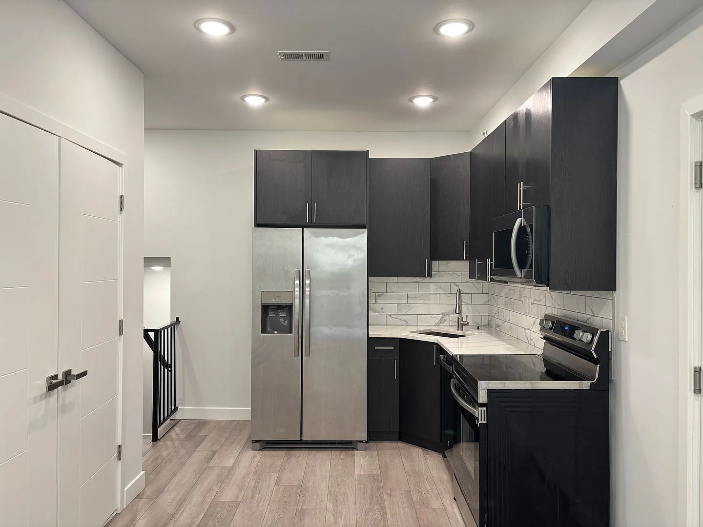 2226 N Franklin St — Photo 1