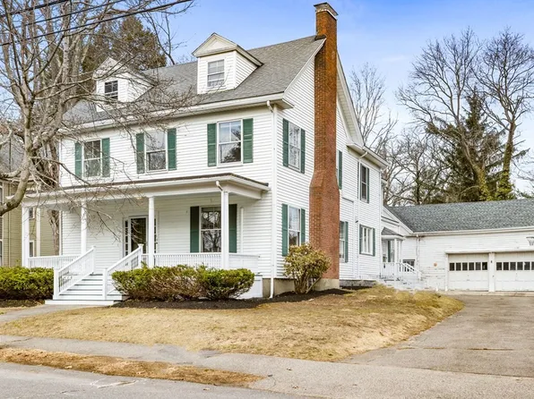 39 Forest St, Newton Highlands, MA 02461